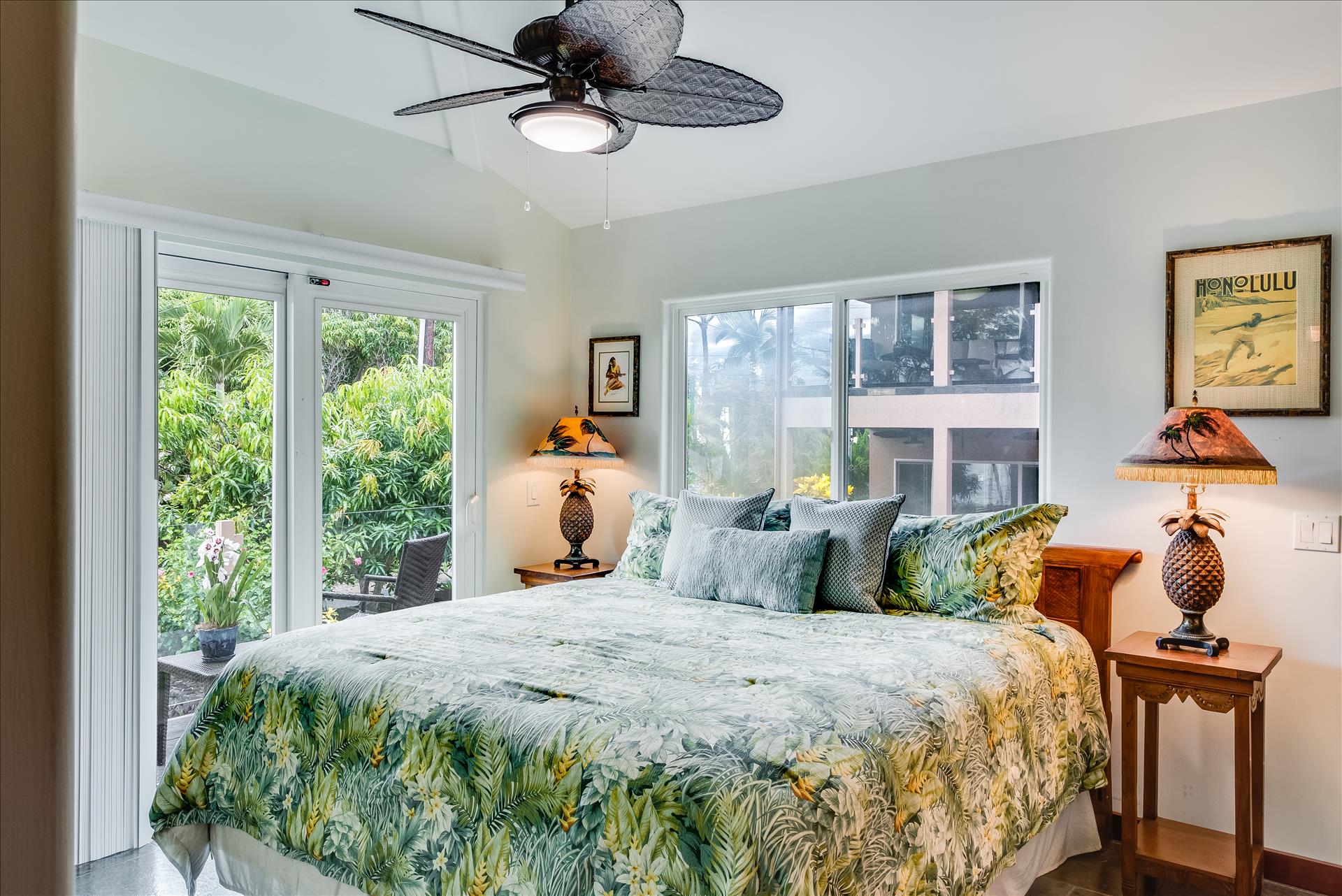 Guest bedroom at Moana Makai