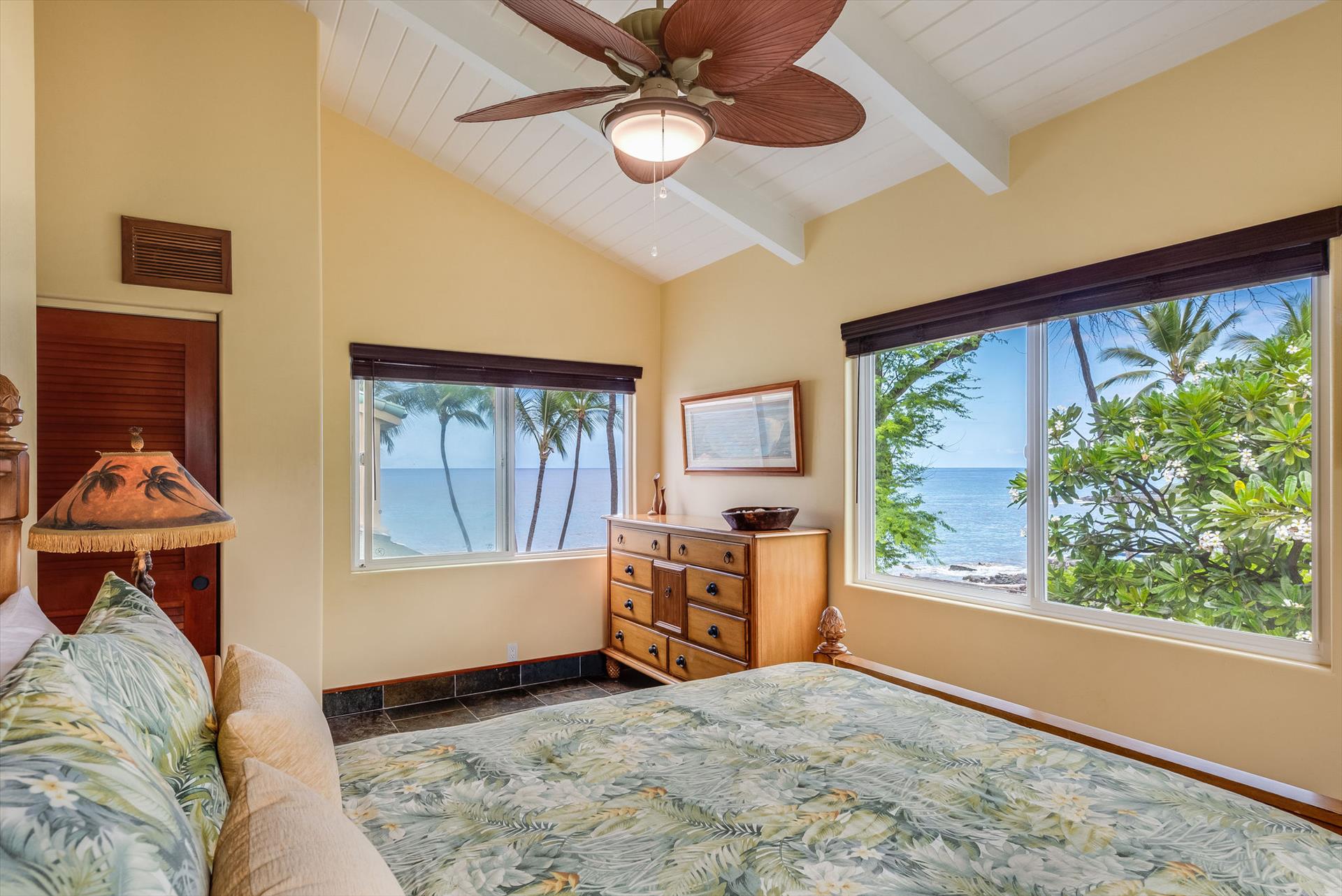 Queen bedroom, shared bath at Moana Makai