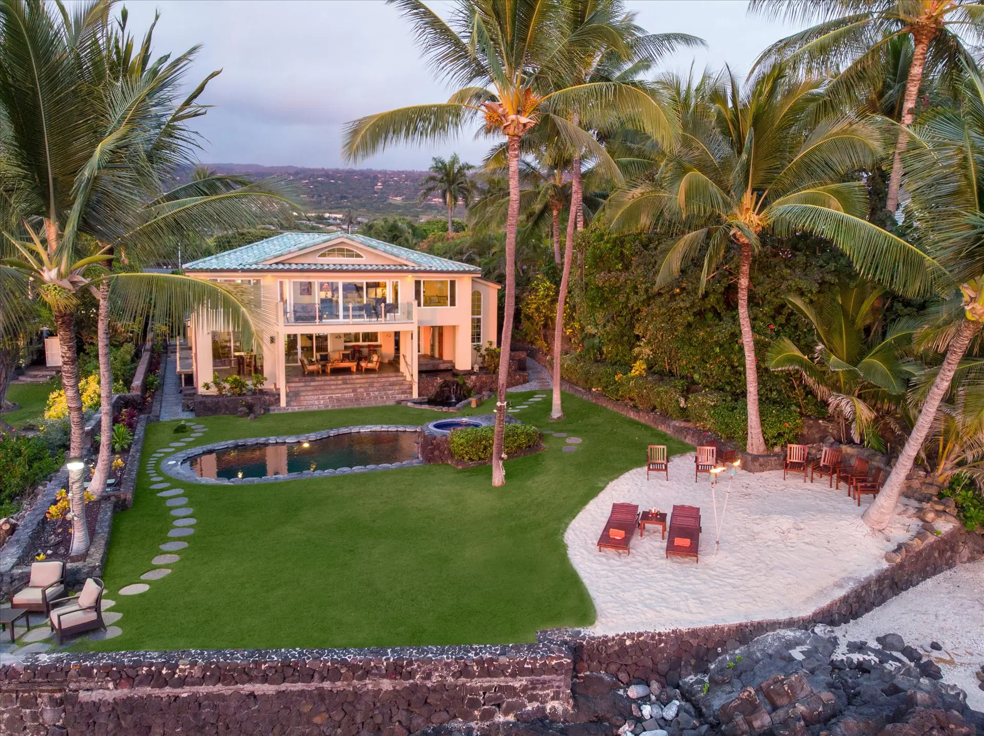 The residence at dusk at Moana Makai