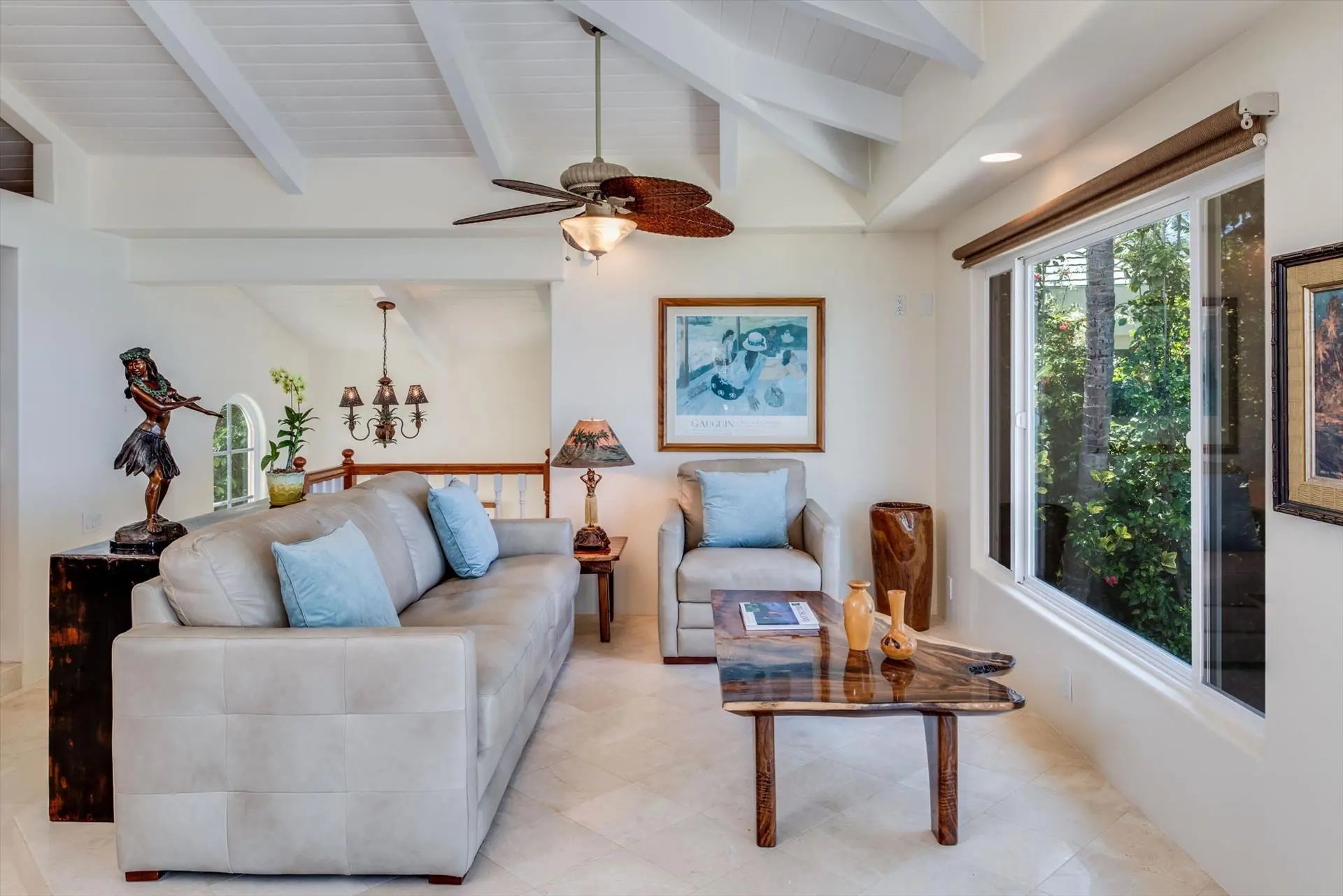 Master sitting area at Moana Makai
